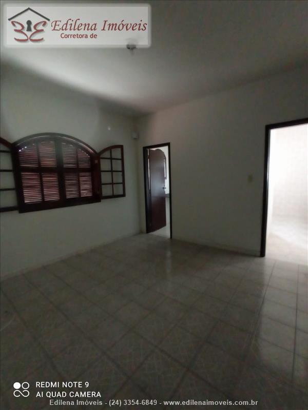 Casa para Alugar no Vila Julieta em Resende