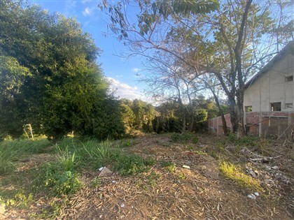 Terreno à Venda