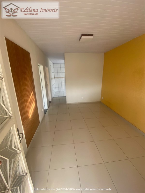 Casa para Alugar no Vila Julieta em Resende