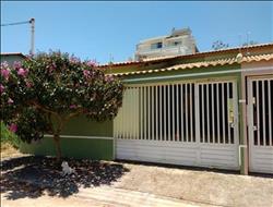Casa à Venda