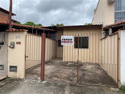 Casa à Venda