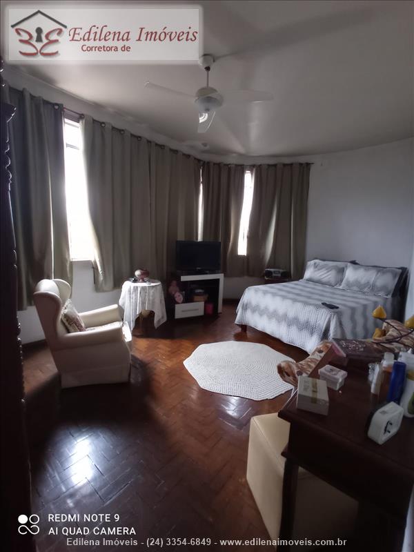 Apartamento a Venda no Comercial em Resende
