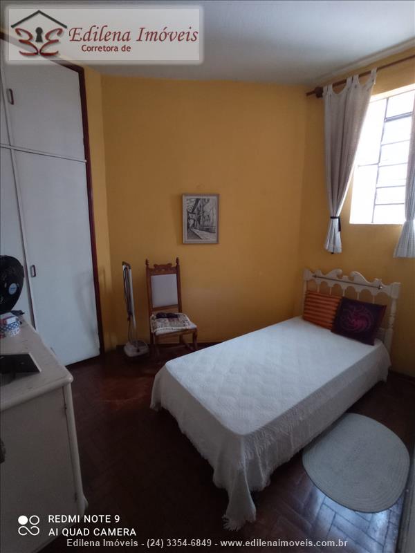 Apartamento a Venda no Comercial em Resende