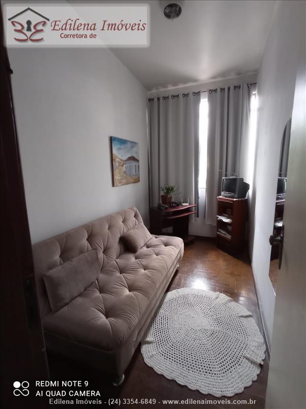 Apartamento a Venda no Comercial em Resende