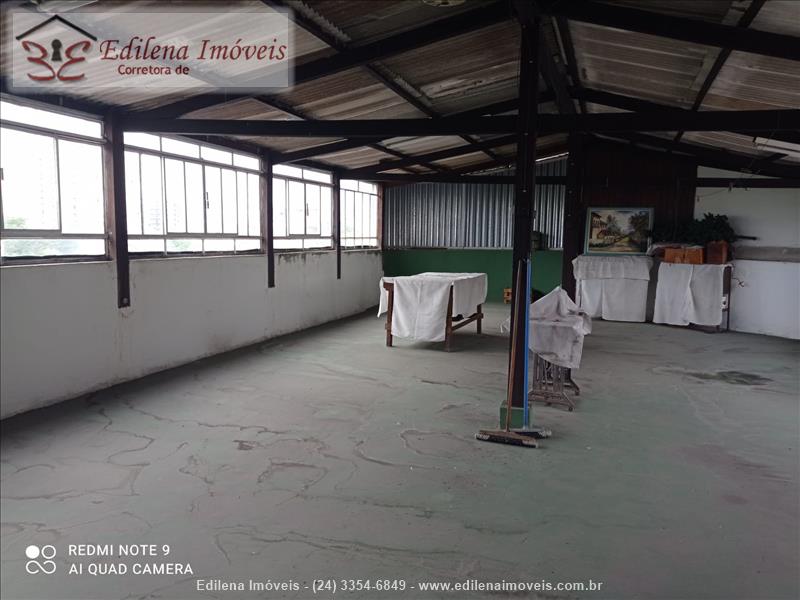 Apartamento a Venda no Comercial em Resende