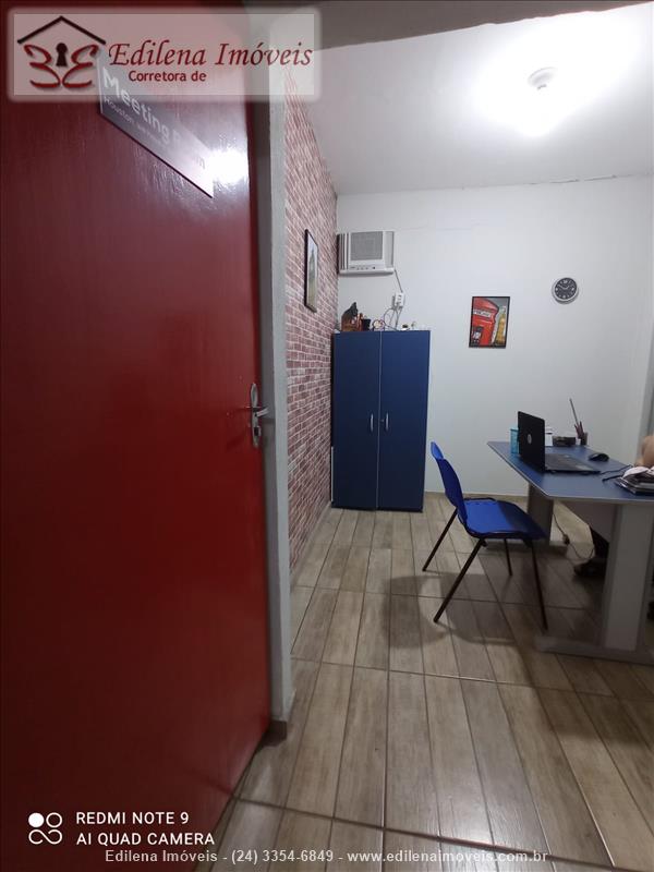 Casa comercial para Venda ou Alugar no Manejo em Resende