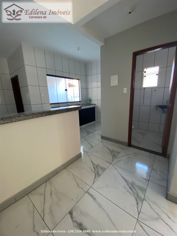 Casa para Alugar no Vila Julieta em Resende