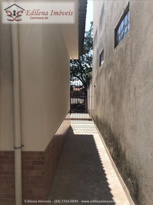 Casa a Venda no Morada da Colina I II III em Resende