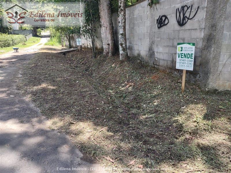 Terreno a Venda no Loteamento Village D´Itatiaia em Itatiaia