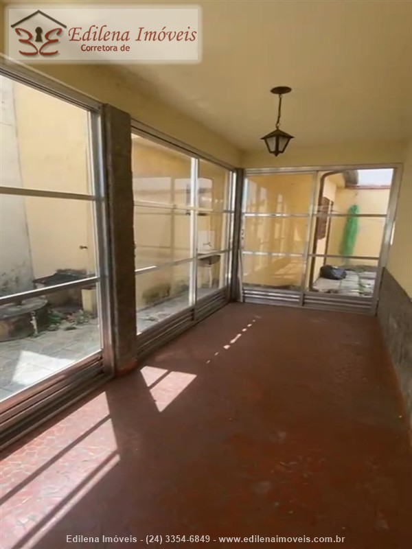 Casa comercial a Venda no Vila Julieta em Resende