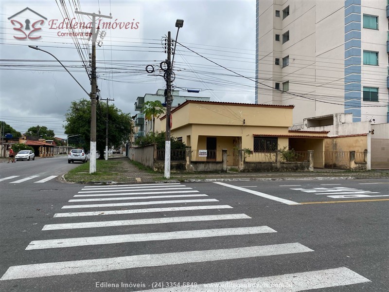 Casa comercial a Venda no Vila Julieta em Resende