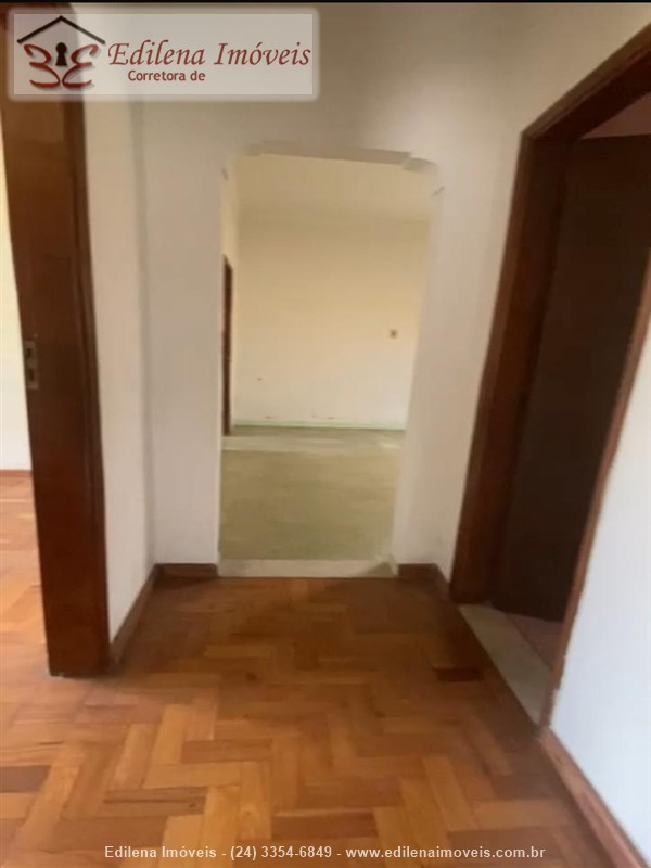 Casa comercial a Venda no Vila Julieta em Resende