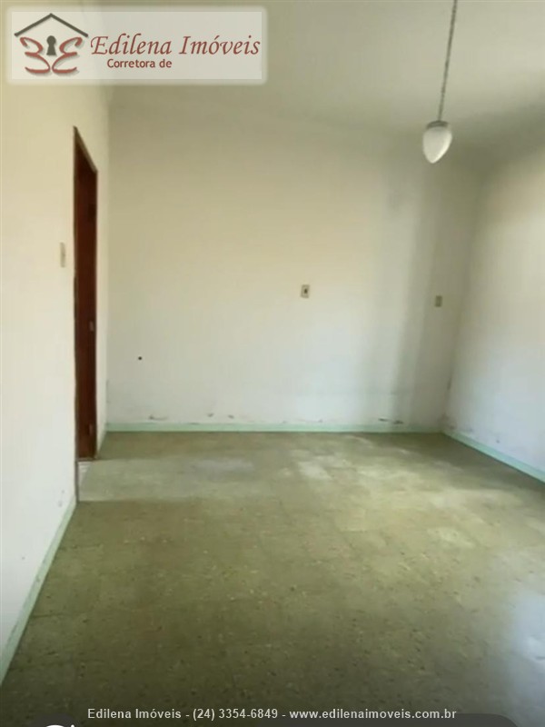 Casa comercial a Venda no Vila Julieta em Resende